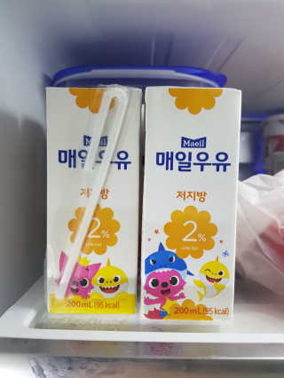 매일우유 멸균 매일우유 저지방 2프로 멸균 핑크퐁 에디션 6입 — 5점을 준 리뷰어가 2017년 12월 올린 사용 사진
