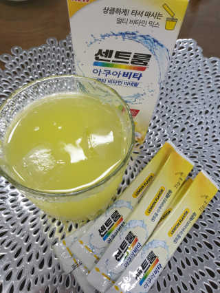 센트룸 아쿠아비타 레몬향, 딸기향 — 5점을 준 리뷰어가 2019년 5월 올린 사용 사진