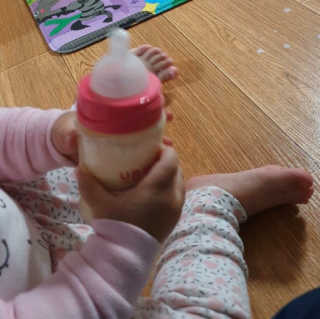 유비맘 PPSU 젖병 노꼭지_200ml_컬러 랜덤 발송 — 4.5점을 준 리뷰어가 2020년 1월 올린 사용 사진