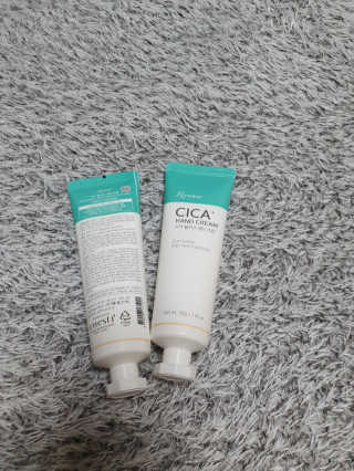 (주)에네스티 리마인 시카 플러스 핸드크림 1+1 — 5점을 준 리뷰어가 2019년 11월 올린 사용 사진