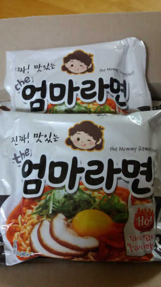 라면 그대로가 제일 맛있는 더엄마라면 — 5점을 준 리뷰어가 2019년 7월 올린 사용 사진