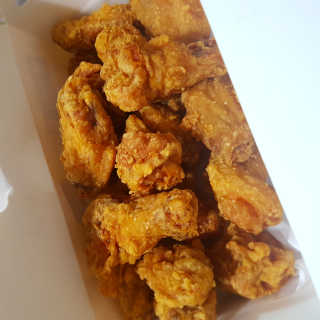 [치킨마루]-  빠사칸윙봉현미 + 콜라 500ml — 4점을 준 리뷰어가 2019년 7월 올린 사용 사진