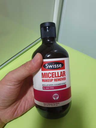 SWISSE 스위스 미셀라 메이크업 리무버 — 3점을 준 리뷰어가 2019년 12월 올린 사용 사진
