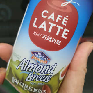 마이카페라떼 말차 아몬드브리즈 7개입 — 5점을 준 리뷰어가 2019년 11월 올린 사용 사진