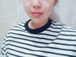 로사퍼시픽 노디자인 셋트(T존 크림, U존 에센스) — 5점을 준 리뷰어가 2017년 5월 올린 사용 사진