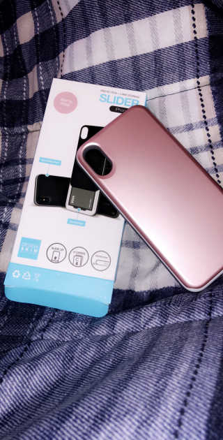 디자인스킨 아이폰 엑스를위한 DesignSkin 슬라이더 케이스 — 5점을 준 리뷰어가 2018년 4월 올린 사용 사진