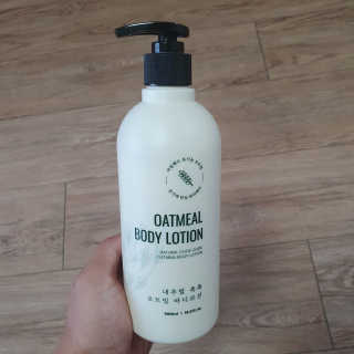 (주)에네스티 내추럴 촉촉  오트밀 바디로션 500ml — 5점을 준 리뷰어가 2019년 10월 올린 사용 사진
