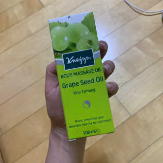 [크나이프] 그레이프씨드 슬리밍 마사지오일 100ml — 5점을 준 리뷰어가 2019년 9월 올린 사용 사진