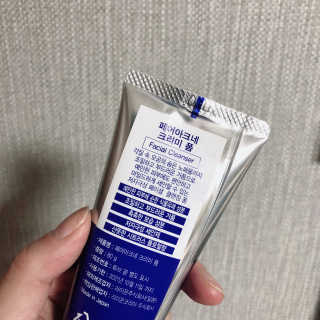 페어아크네 크리미폼 페어아크네 크리미 폼 — 4.5점을 준 리뷰어가 2019년 9월 올린 사용 사진