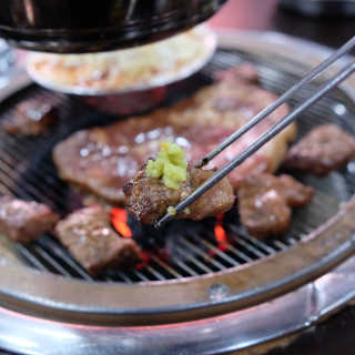 [두툼갈비] 두툼갈비 2인분 + 매콤치즈버섯 set — 5점을 준 리뷰어가 2018년 9월 올린 사용 사진