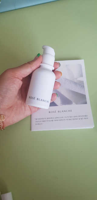 ROSE BLANCHE 로제블랑쉐 인텐시브 수딩 세럼 — 4점을 준 리뷰어가 2019년 7월 올린 사용 사진