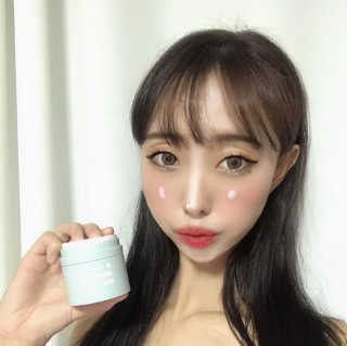 베니테이블 [바르는 유산균] 하이드레이팅 크림 — 5점을 준 리뷰어가 2020년 3월 올린 사용 사진