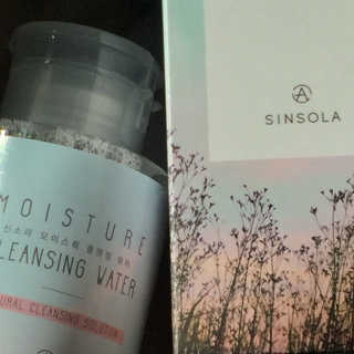 신소라 코스메틱 SINSOLA COSMETIC 신소라 모이스춰 클렌징 워터 — 4.5점을 준 리뷰어가 2017년 11월 올린 사용 사진