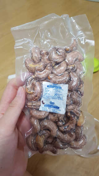 드림캐슈넛 50g X 6개 — 5점을 준 리뷰어가 2018년 10월 올린 사용 사진