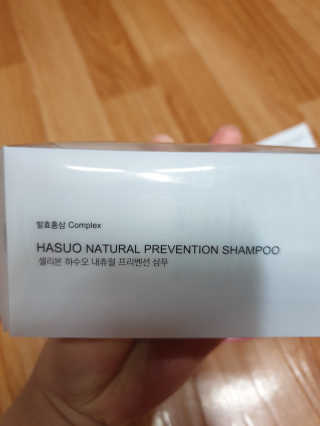 셀리본 하수오 내츄럴 프리벤션 탈모관리 샴푸 300ml — 4점을 준 리뷰어가 2019년 11월 올린 사용 사진