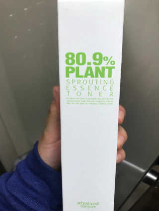 쏘내추럴 80.9 플랜트 스프라우팅 에센스 토너 — 4.67점을 준 리뷰어가 2018년 4월 올린 사용 사진