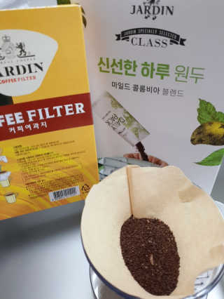 (주)쟈뎅 [쟈뎅] 클래스 신선한 하루 원두+여과지 SET — 5점을 준 리뷰어가 2019년 3월 올린 사용 사진