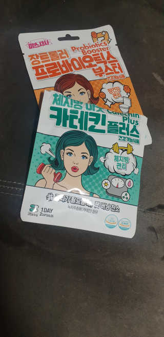 미스사사 체지방아웃카테킨플러스,장트롤러프로바이오틱스 — 1점을 준 리뷰어가 2019년 7월 올린 사용 사진