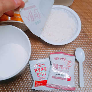 신송식품 신송 새반컵밥 4종 — 5점을 준 리뷰어가 2018년 6월 올린 사용 사진
