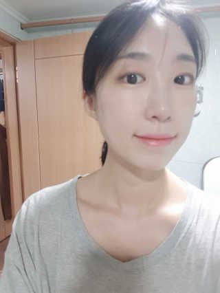 JM솔루션 청광 마린 진주 선 쿠션 펄 — 5점을 준 리뷰어가 2019년 6월 올린 사용 사진