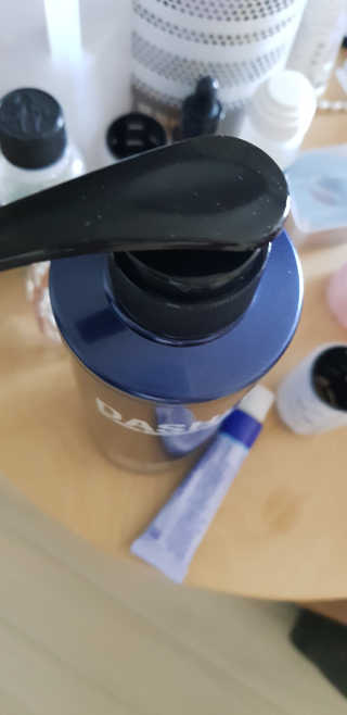 다슈코리아 다슈 데일리 단백질 한방 두피 골드 샴푸 500ml — 5점을 준 리뷰어가 2020년 3월 올린 사용 사진