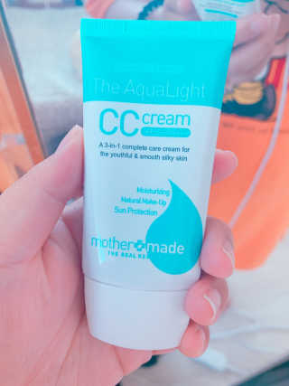 마더메이드 더 아쿠아라이트 CC크림 SPF50+ PA+++ — 5점을 준 리뷰어가 2019년 4월 올린 사용 사진