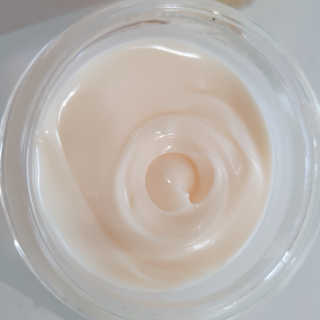 오지아이 마누카 허니 딥 케어 크림 50ml — 5점을 준 리뷰어가 2019년 12월 올린 사용 사진