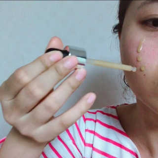 보타니티 [홍]조[진]정[결]케어 플라본 세럼 — 4.83점을 준 리뷰어가 2018년 5월 올린 사용 사진