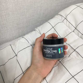지고트 산양유 화이트닝 크림 70ml — 3점을 준 리뷰어가 2019년 8월 올린 사용 사진