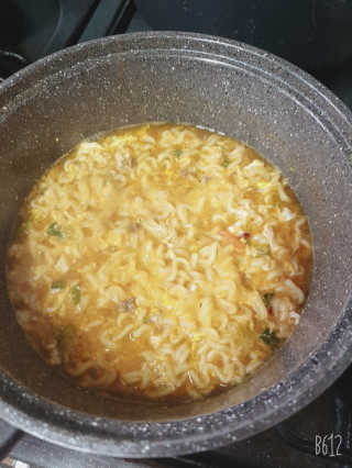 라면 그대로가 제일 맛있는 더엄마라면 — 5점을 준 리뷰어가 2019년 7월 올린 사용 사진