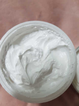 파시스 올인원 진주 화이트닝 크림 100ml — 3점을 준 리뷰어가 2019년 3월 올린 사용 사진