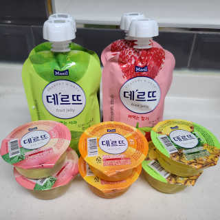 데르뜨 떠먹는 과일 3종, 짜먹는 과일 2종 총 10개 체험 — 5점을 준 리뷰어가 2020년 3월 올린 사용 사진