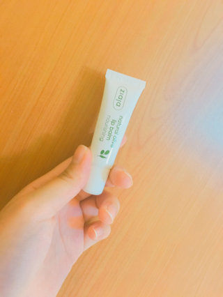 지아자 코코아버터 립밤, 오렌지버터 립밤, 내추럴 올리브 립밤 — 4점을 준 리뷰어가 2016년 9월 올린 사용 사진