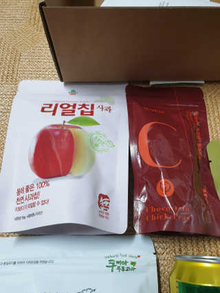 [맘마레시피] 육퇴 후 맥주는 진리, 육퇴간식박스 — 5점을 준 리뷰어가 2019년 12월 올린 사용 사진
