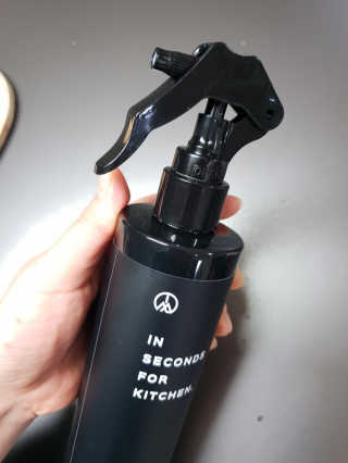 PEACE MOMENT 피스모먼트 인세컨즈포키친 320mL 천연살균소독제 — 5점을 준 리뷰어가 2019년 2월 올린 사용 사진