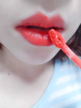 [블랙루즈] 에어 핏 벨벳 틴트3 택1+랜덤1 — 5점을 준 리뷰어가 2019년 3월 올린 사용 사진