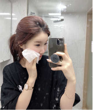 메이크업 이레이져 바이 컬러딥 래버러토리즈 — 5점을 준 리뷰어가 2020년 1월 올린 사용 사진