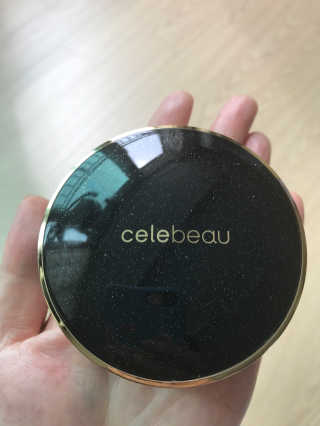 셀레뷰 블랙 세럼 팩트 — 4.5점을 준 리뷰어가 2017년 9월 올린 사용 사진