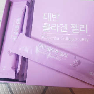 네츄럴굿띵스 태반 콜라겐 젤리 15포 — 3.5점을 준 리뷰어가 2019년 3월 올린 사용 사진