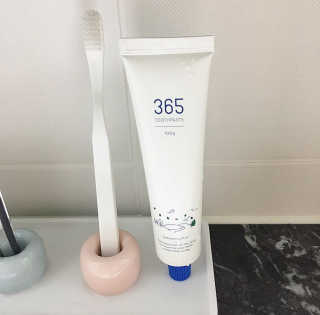 심플리스트 365치약+365칫솔 — 5점을 준 리뷰어가 2018년 4월 올린 사용 사진