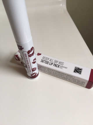 레디 Reddy All Day Kiss Tattoo Tint — 5점을 준 리뷰어가 2018년 4월 올린 사용 사진