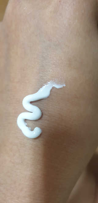메이메리 쓰리이펙츠 모이스처 톤업크림 50ml — 4점을 준 리뷰어가 2019년 11월 올린 사용 사진