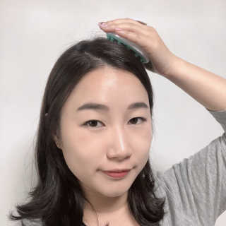 달리프 베러 퍼퓸 샴푸 1000ml 레이니데이 or 일랑로즈 — 5점을 준 리뷰어가 2020년 1월 올린 사용 사진