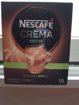네스카페 코리아 네스카페 크레마 코코넛라떼 — 3.67점을 준 리뷰어가 2018년 1월 올린 사용 사진