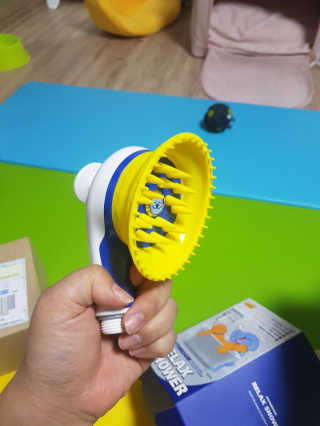 Pethroom 페스룸 PETHROOM RELAX SHOWER 페스룸 릴렉스 샤워기 — 5점을 준 리뷰어가 2018년 11월 올린 사용 사진