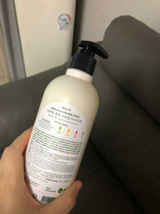 (주)에네스티 내추럴 촉촉  오트밀 바디로션 500ml — 5점을 준 리뷰어가 2019년 10월 올린 사용 사진