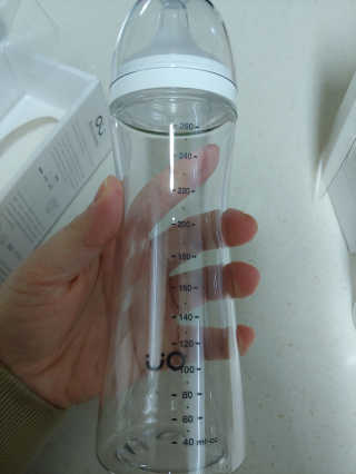 엄마의 바램을 담은 프리미엄 감성젖병 오유위시 260ml — 4점을 준 리뷰어가 2020년 3월 올린 사용 사진