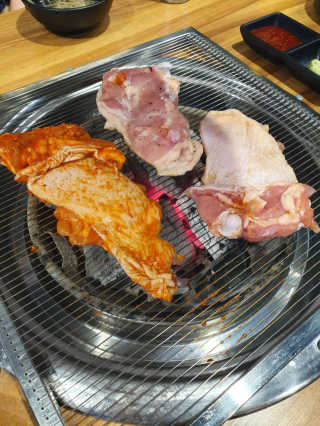 [춘여닭숯불닭갈비] 닭갈비 무한 2인+치즈퐁듀+음료수 — 4점을 준 리뷰어가 2019년 6월 올린 사용 사진