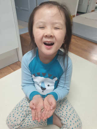 비타맘 키즈플러스업 성장기 어린이 멀티비타민미네랄 120정 — 5점을 준 리뷰어가 2020년 2월 올린 사용 사진
