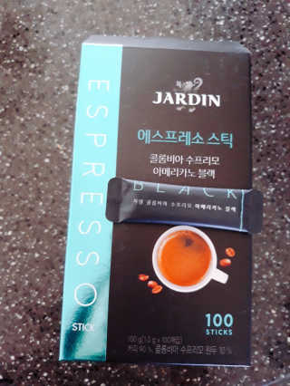 (주)쟈뎅 쟈뎅 에스프레소 스틱 아메리카노 블랙 — 5점을 준 리뷰어가 2018년 10월 올린 사용 사진